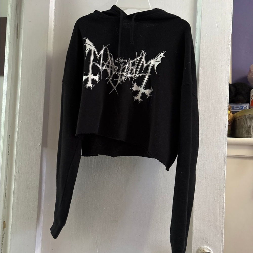 Black Graphic Cropped Hoodie